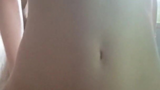 Молодая девушка скачет на члене - эксклюзивное секс видео