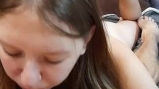 Секс видео с развратной блондинкой: страстный минет и соблазнительные позы