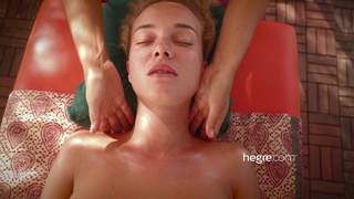 Смотреть онлайн – Страстный массаж и секс в HD 1080p