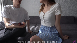 Реальная история: студентка снимает трусики для учителя