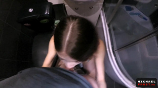 Развратное порно видео с пьяной девушкой