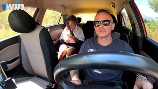 Секс в такси с клиенткой — реальное скрытое видео