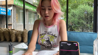 Русская азитка дрочит на камеру — страстное порно видео с телефона