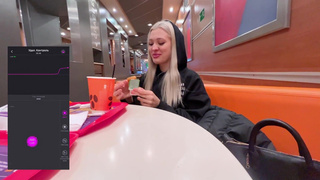 Секс-игрушки в общественном месте: смотреть онлайн