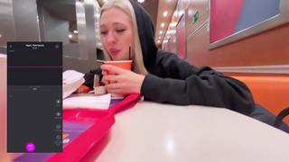 Секс-игрушки в общественном месте: смотреть онлайн