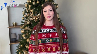 Девушка без белья в откровенном видео