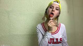 Секс с Евой Элфи – страстный минет в HD