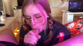 Страстный финал на лице милой сводной сестры