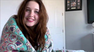 Сквирт на члене брата – домашнее порно видео