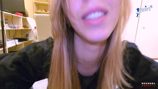 Горячее домашнее порно с зрелой женщиной — смотреть онлайн