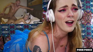 Горячая блондинка Карли Рей Саммерс в жестком сексе с немецкой красоткой