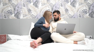 Секс видео с соблазнительной красоткой — смотреть онлайн бесплатно