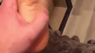 19-летняя девушка с Tinder трахается на первом свидании