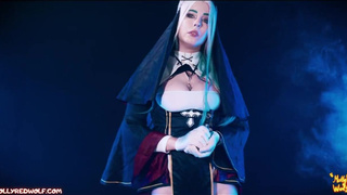 Развратная монашка лижет анус и дрочит член до конча