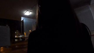 Страстный секс в подъезде с тайной встречей