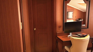 Реальное домашнее порно с развратницей