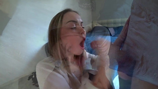 Страстный секс на море с горячей красоткой