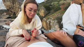 Страстный публичный секс: двойное удовольствие в одном видео