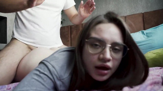 Как работать дома если парень постоянно отвлекает на секс