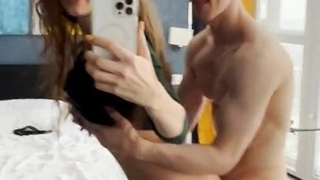 Реальное домашнее порно: страстный секс с доставщиком