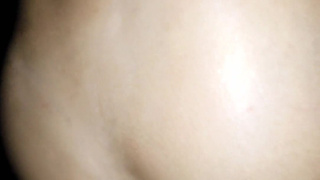 Жесткое порно с незнакомкой – экстремальный секс на остановке