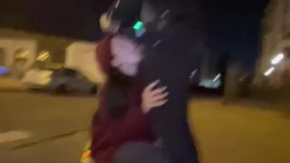 Минет на самокате в парке – экстремальный минет на улице