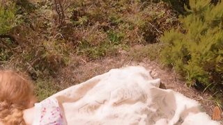 Экстремальный анальный оргазм на публике