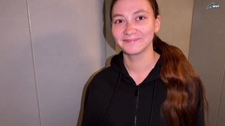 Жесткий отсос в общественном месте