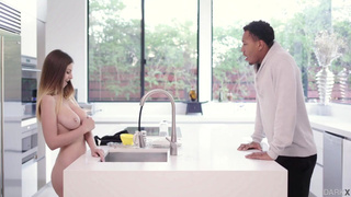 Секс видео с большой грудью и черным парнем