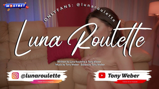 Сексуальная зрелая женщина в страстном порно видео