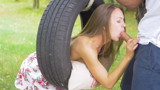 Пикник с развязкой: кончаю в рот подруге на свежем воздухе