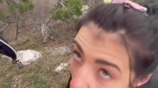 Реальное порно на высоте: украинка сосет и принимает член в горах