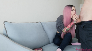 Страстный секс в узких джинсах: фетиш-видео с развратной красоткой