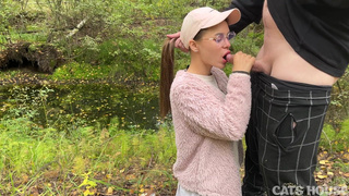 Секс в лесу с грибницей: страстный лесной трип