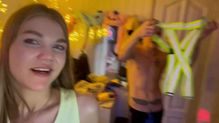 Страстный секс втроем смотреть онлайн