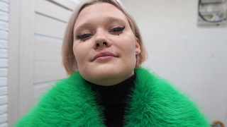 Смотреть онлайн жесткий секс с развратной девушкой