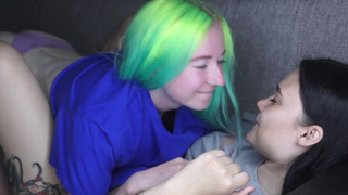 Лучшая подруга в страстном сексе – смотреть онлайн