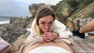 Откровенный групповой секс на берегу: смотреть онлайн