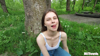 Порно онлайн: страстный минет и анальный секс на природе