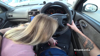 Глубокая глотка в авто – экстремальный минет и жесткий секс