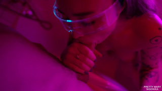 Секс видео: страстный отсос от Pretty Mary