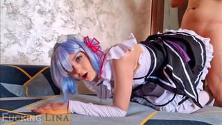 Секс с горничной на работе: страстный минет и жесткий трах с боссом