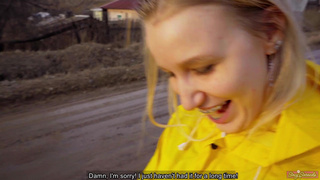 Случайная встреча с бывшей: страстный минет на улице POV