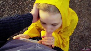 Случайная встреча с бывшей: страстный минет на улице POV