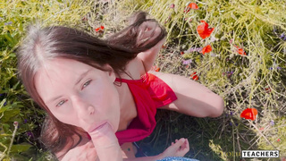 Порно онлайн: глубокий минет глоткой